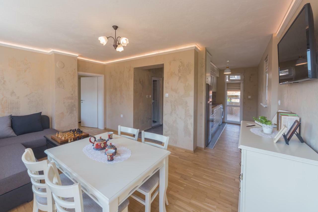Kosev Apartment Veliko Tărnovo Exteriör bild
